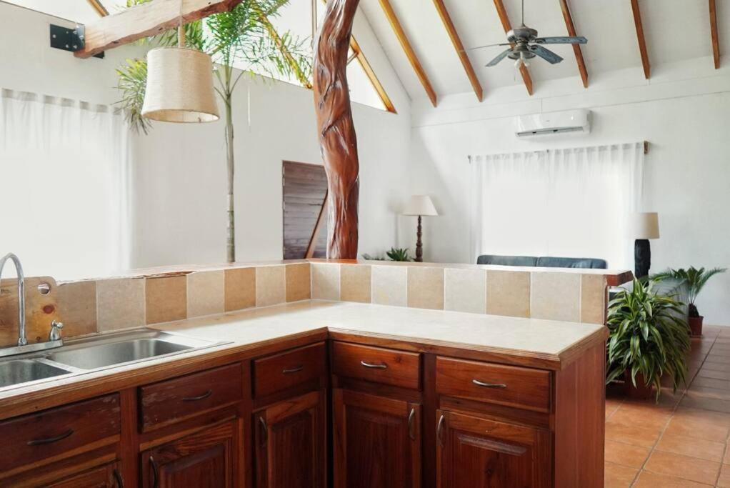 Casa Moes Villa Cahuita Kültér fotó